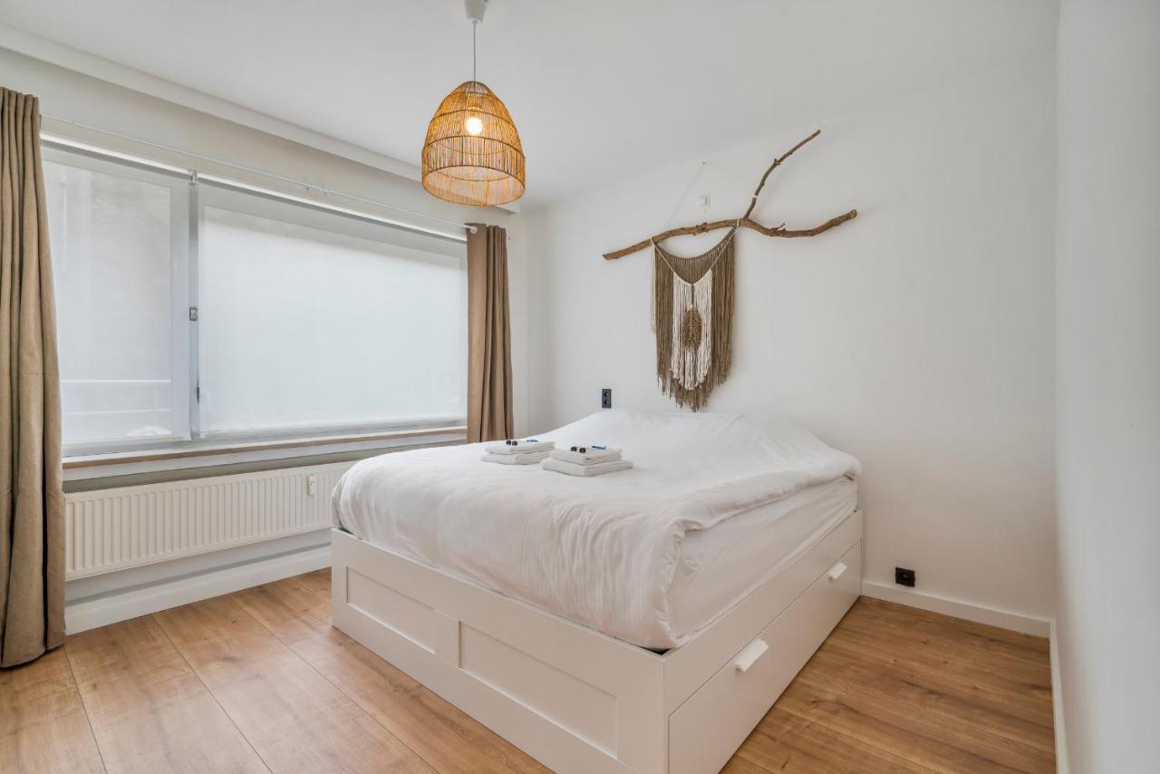 Ruim En Warm Appartement In De Winkelstraat Van Oostende Ngoại thất bức ảnh