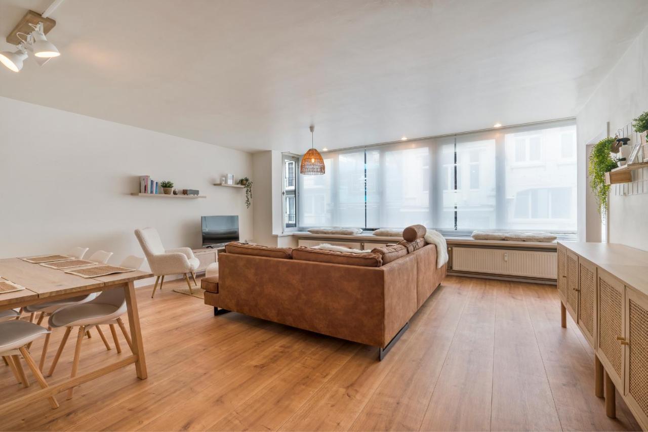 Ruim En Warm Appartement In De Winkelstraat Van Oostende Ngoại thất bức ảnh